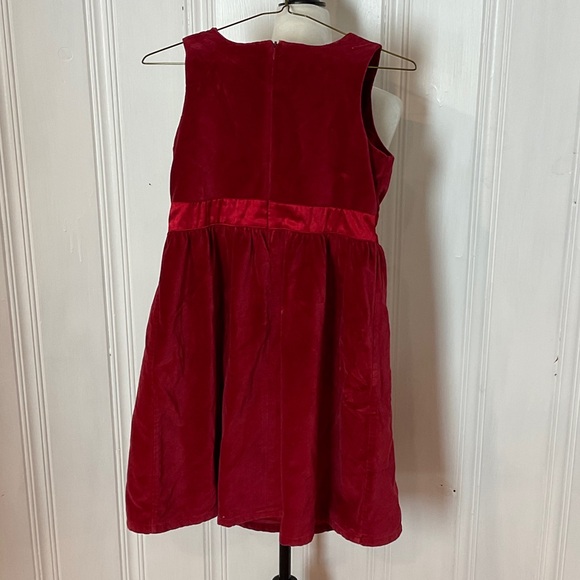 Elegant Red Velvet Kids Dress - Picture 2 of 6
